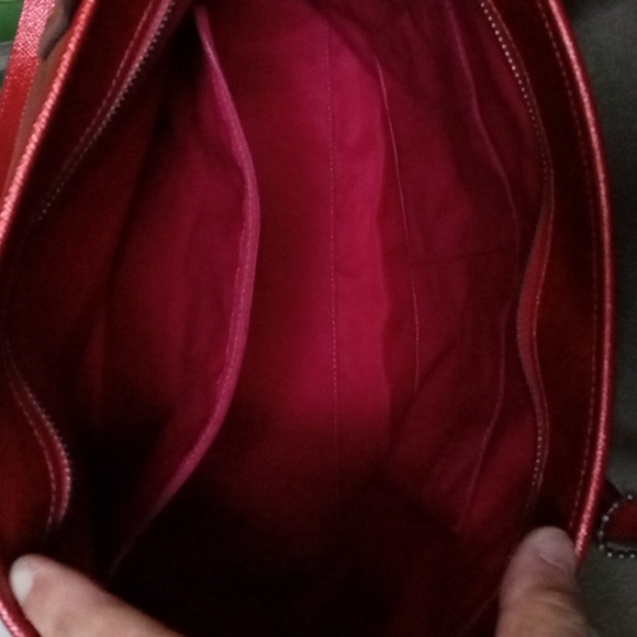 NEW - COACH 3pc Matching Large Red Metallic Tote, Wallet, and Wristlet Set - Picture 6 of 16